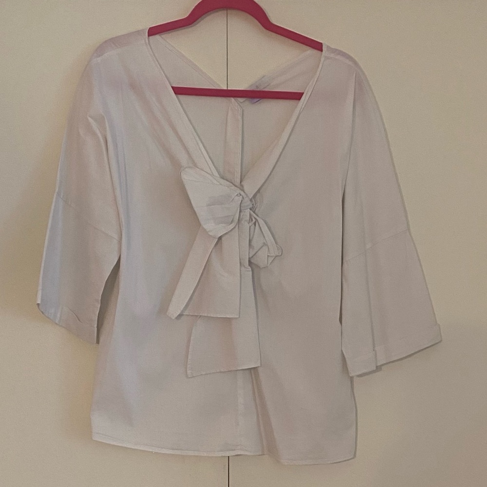 Anthropologie bow-front white blouse